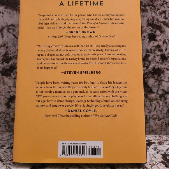 The Ride Of A Lifetime book by Robert Iger - Picture 2 of 3